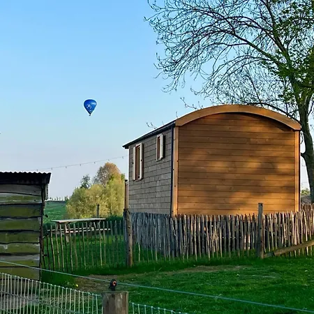 La Roulotte Du Moulin De Thimougies 度假居 *
